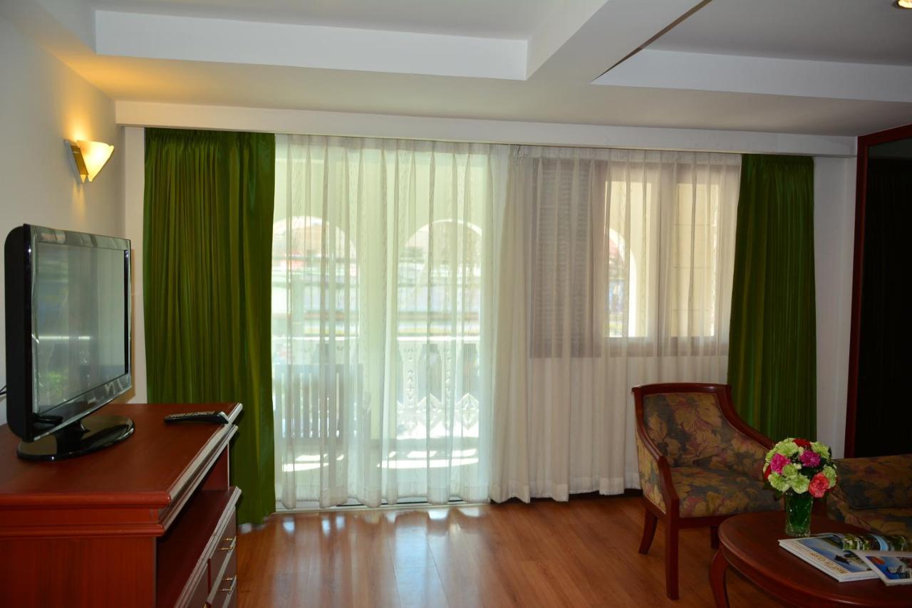 Pride Beach Resort - Adults Only Patong ภายนอก รูปภาพ
