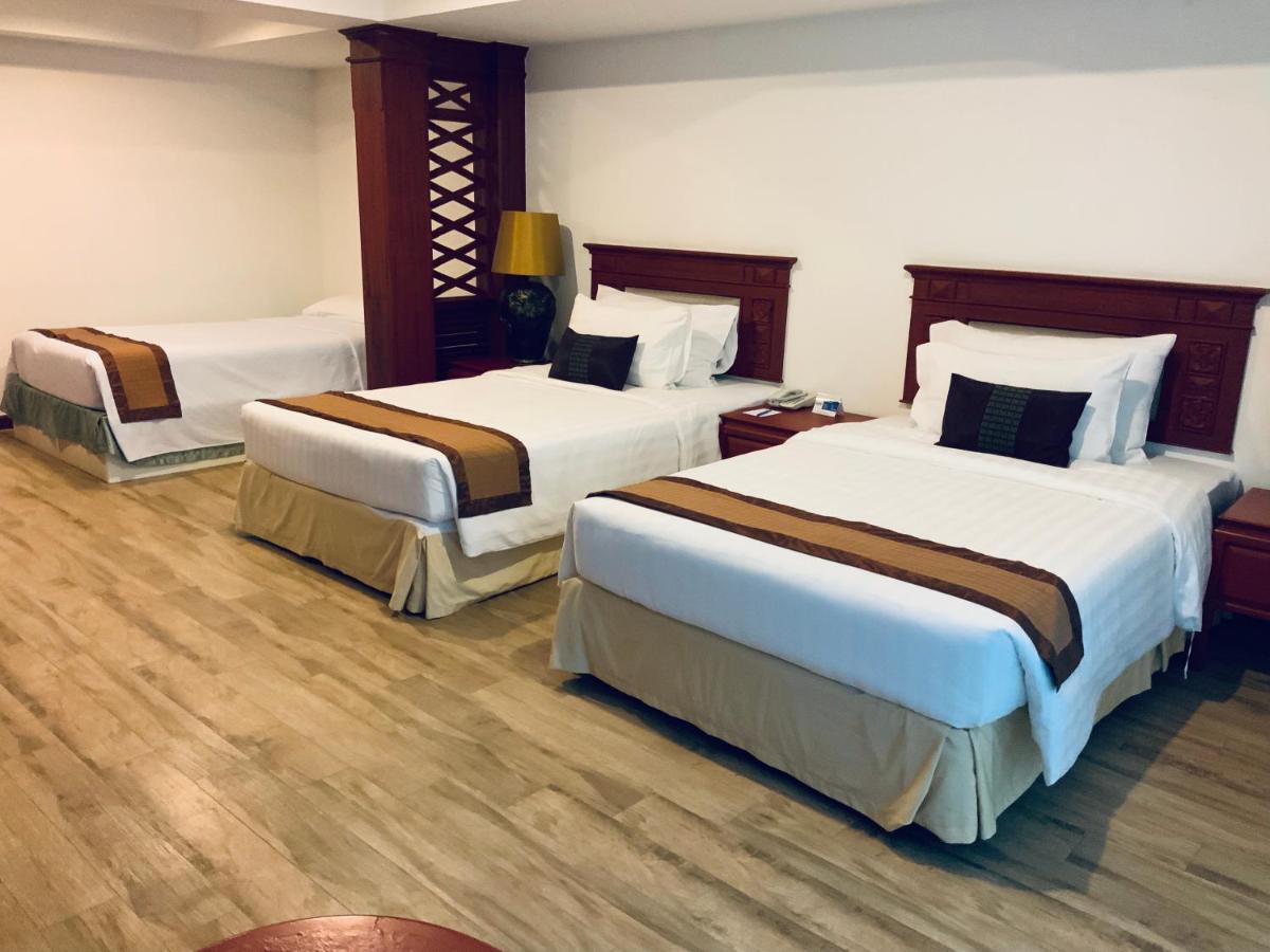 Pride Beach Resort - Adults Only Patong ภายนอก รูปภาพ